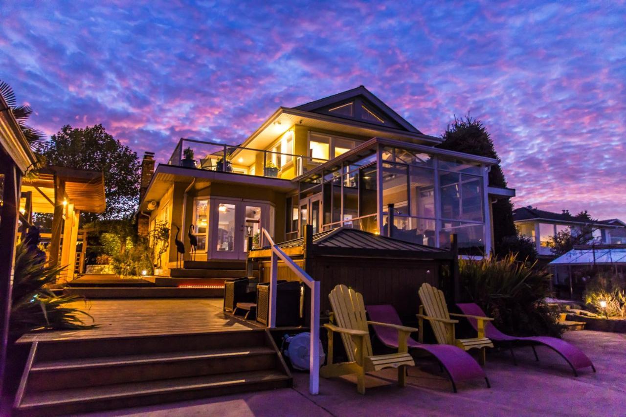 Birds Of A Feather Victoria Oceanfront Studio Suites Colwood 外观 照片
